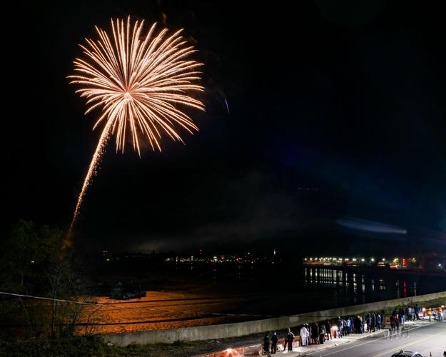 SLIDESHOW 2022 Halloween Fireworks Display in Salem Community