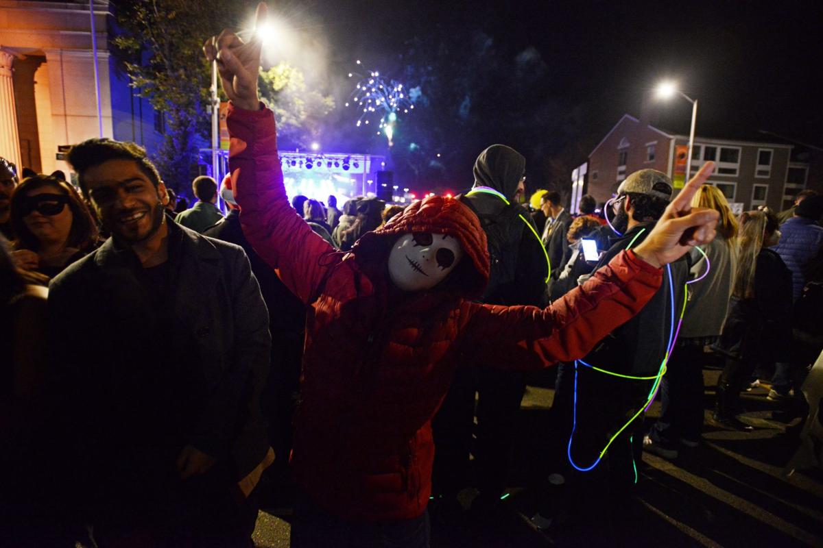 MORE PHOTOS Halloween in Salem 2016 Gallery