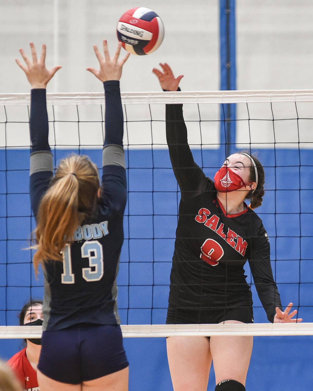Salem at Peabody girls varsity volleyball game