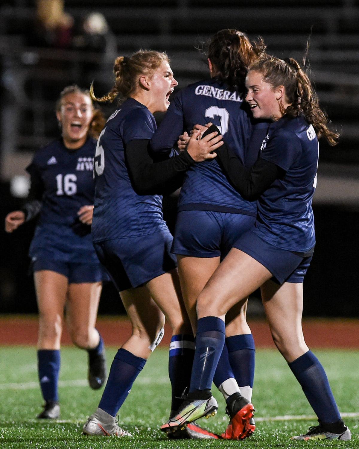 Hamilton Wenham Girls soccer