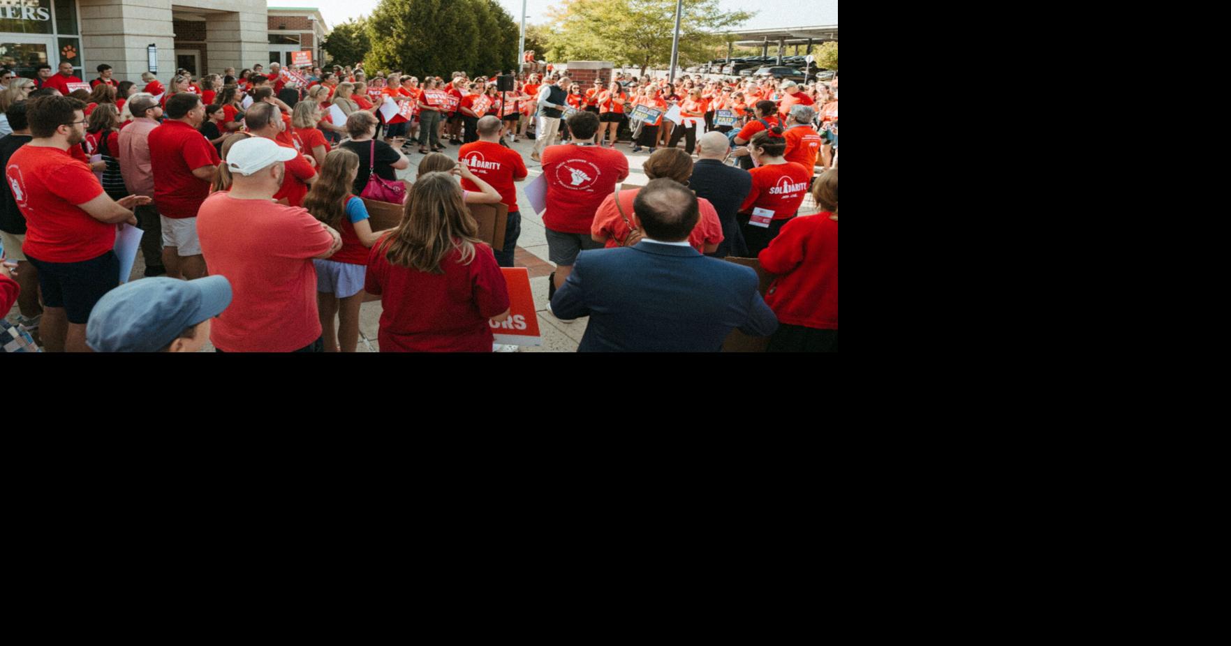 Supporters rally for teachers as contract talks continue