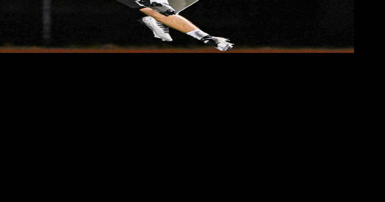 SLIDESHOW: Essex Tech Hawks fall to Shawsheen Valley Tech Rams, 27-13 ...