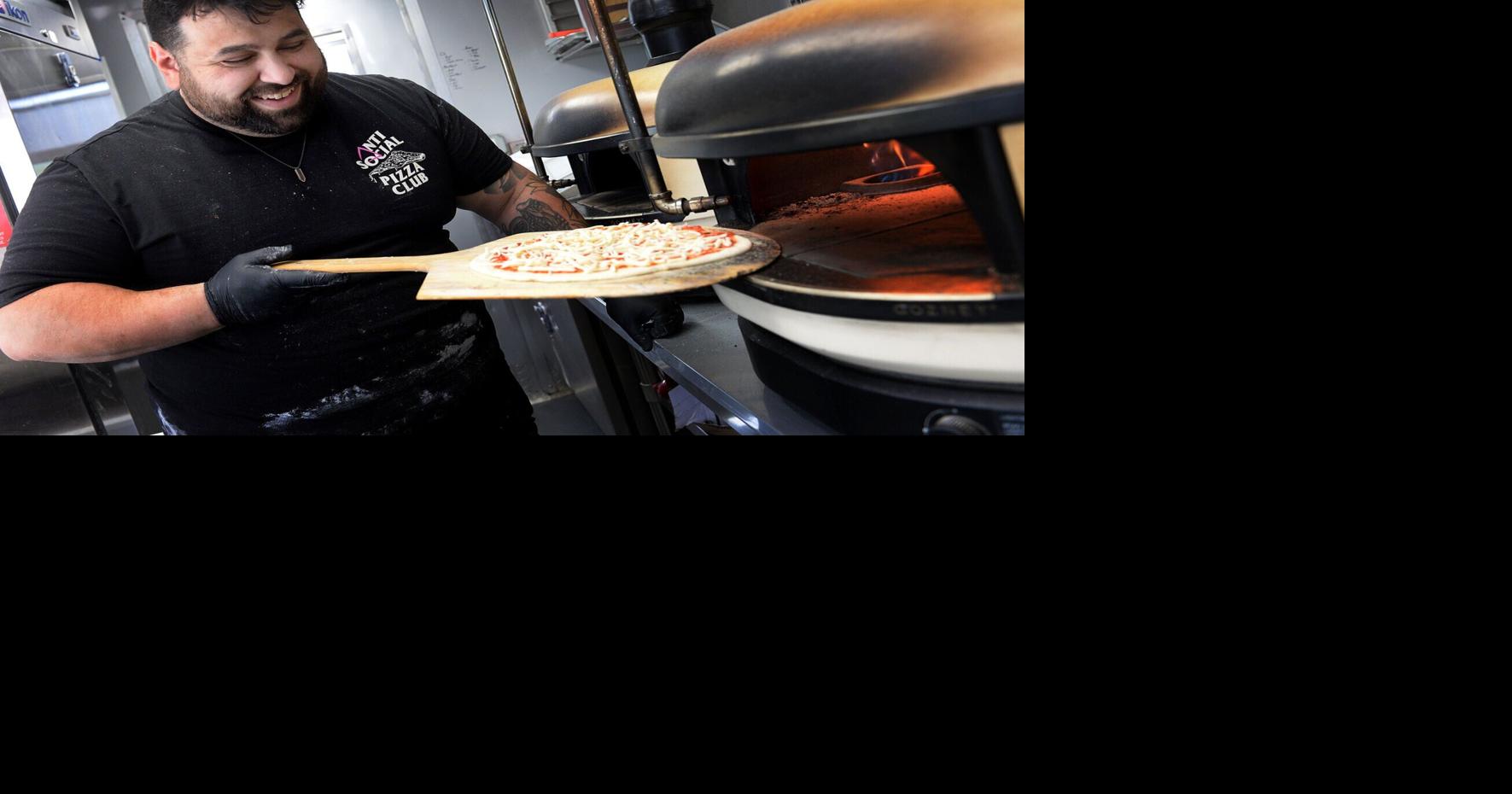 Deadproof Pizza has 'once-in-a-lifetime' experience on Food Network