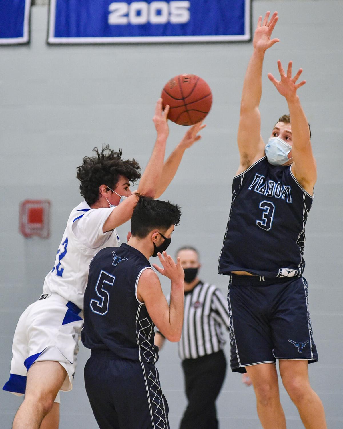 Peabody at Danvers boys varsity basketball