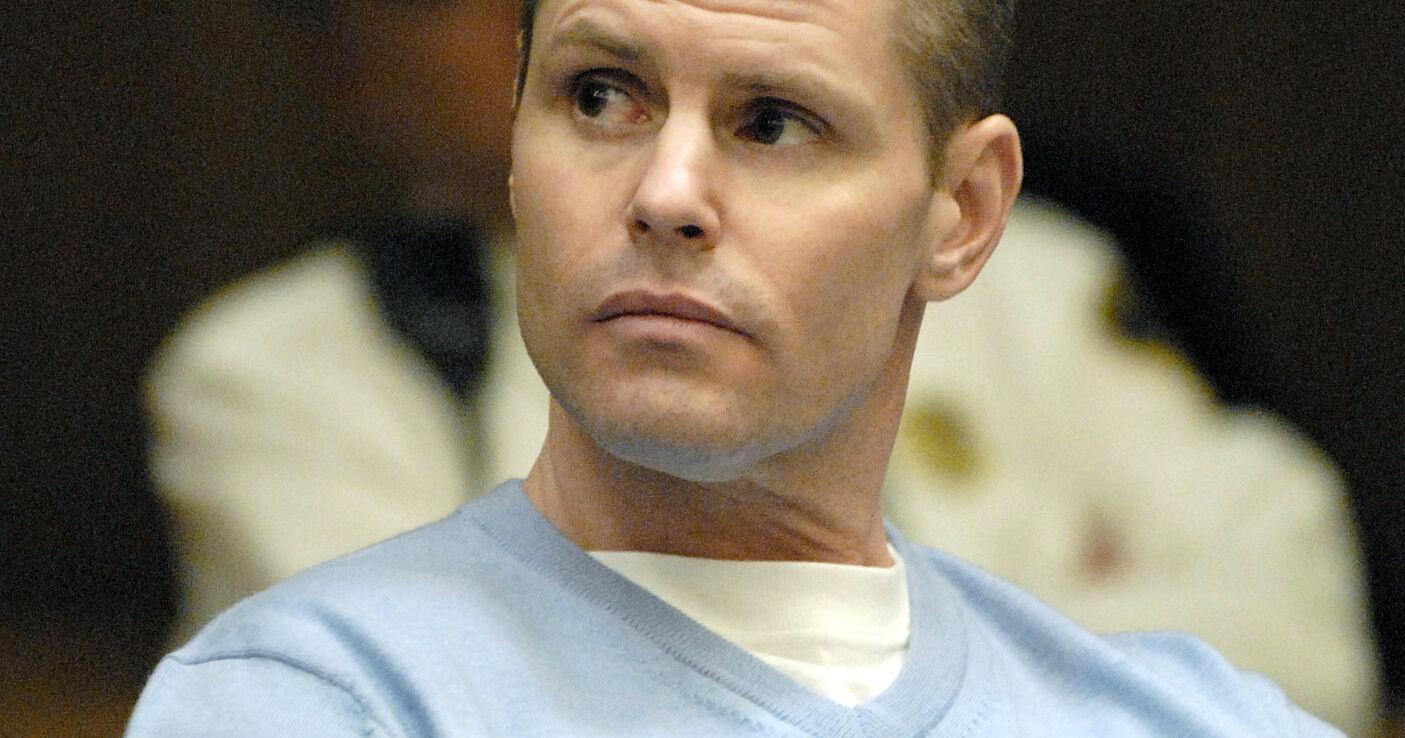 Feds won't seek death penalty against men charged in Bulger's prison killing - Vimarsana News