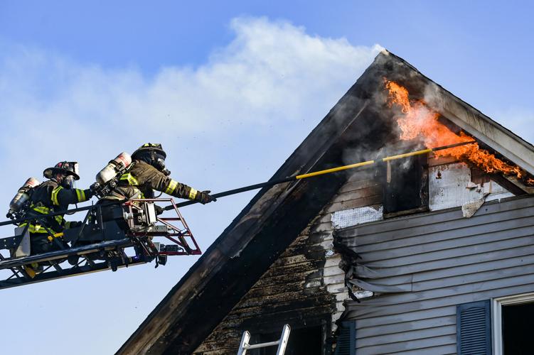 SLIDESHOW A house catches on fire in Beverly Community