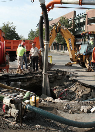 salem break water main salemnews hawthorne boulevard intersection derby continues street
