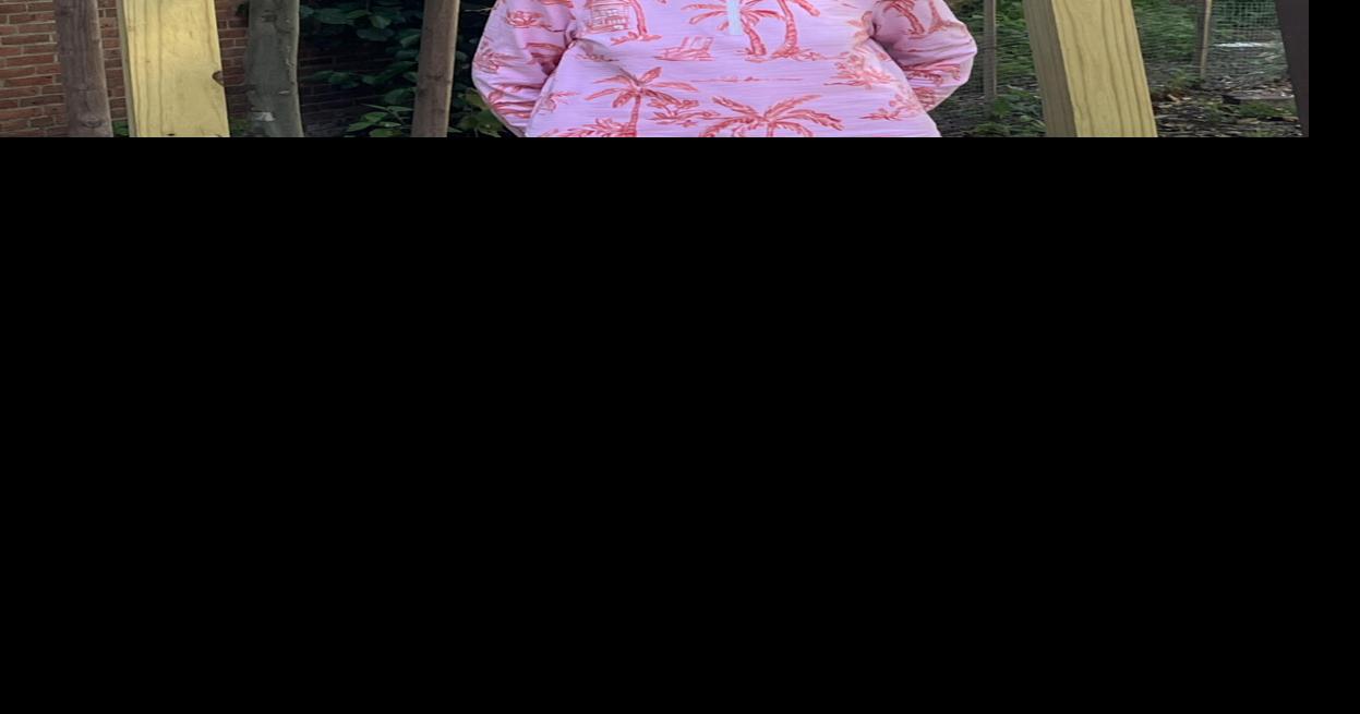 Walkway sign honoring longtime Salem executive secretary Shirley(00)