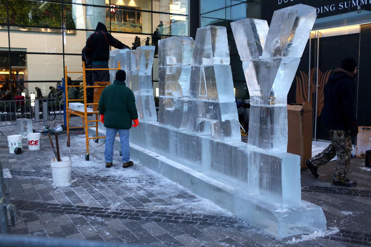 Brilliant ice sculpture carves in Boston Gallery