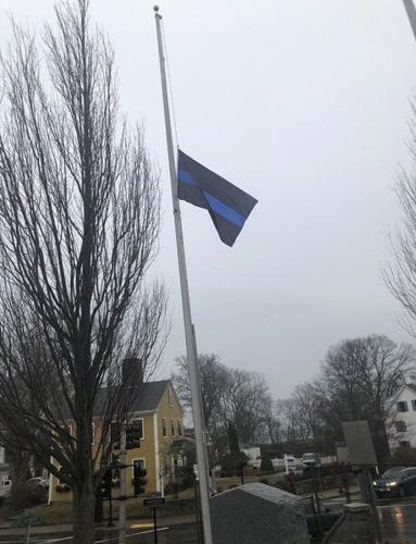 Police group flies new Thin Blue Line flag