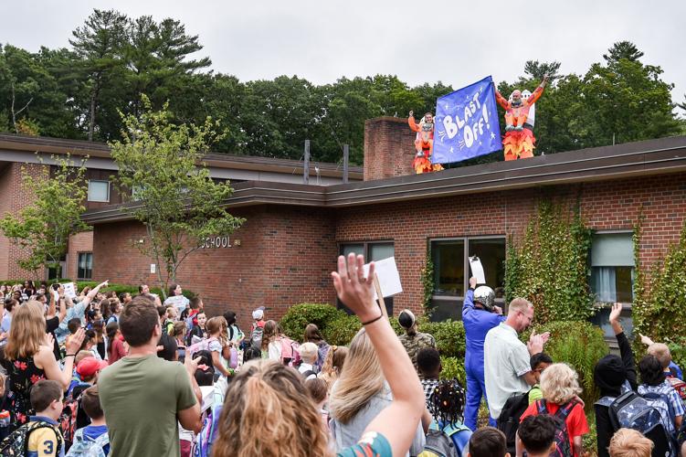 SLIDESHOW First Day of School at Centerville Elementary School