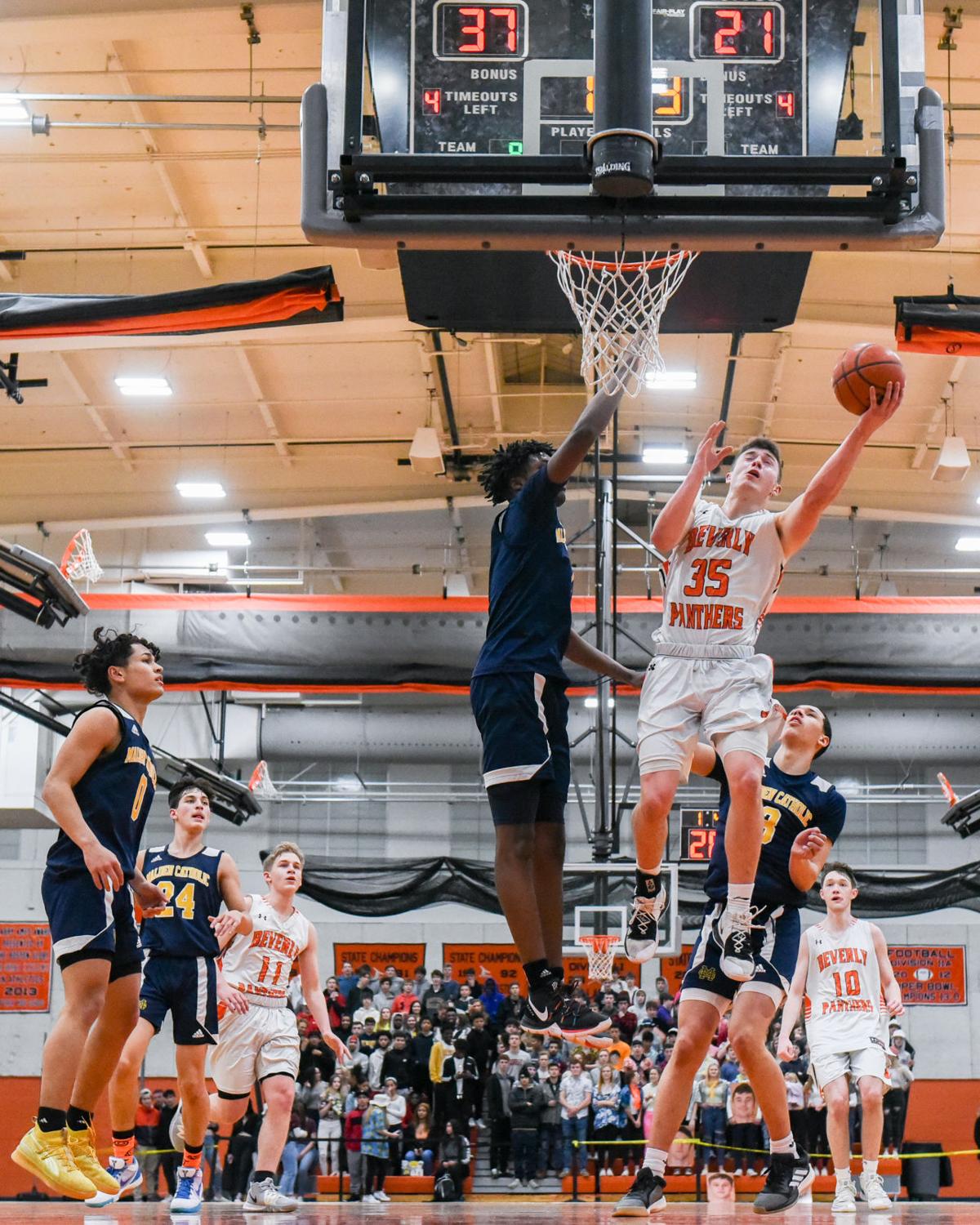 Slideshow Beverly Vs Catholic Memorial Boys Basketball