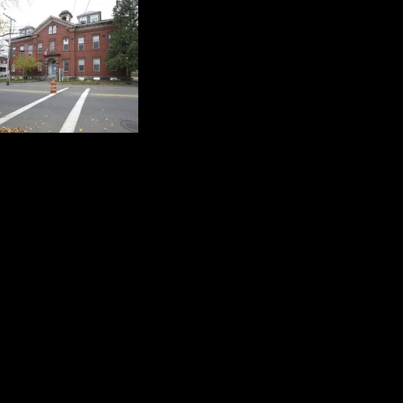 Salem closes on sale on former senior center for conversion to 16 condos