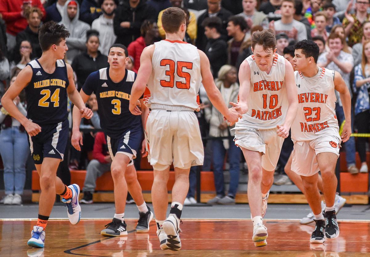 Slideshow Beverly Vs Catholic Memorial Boys Basketball