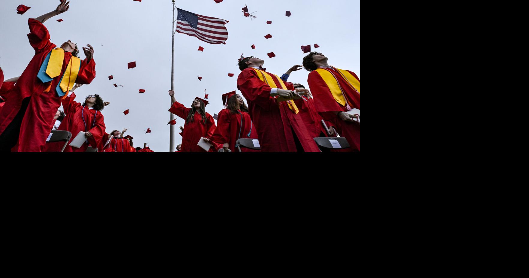 Salem High graduates 236 seniors