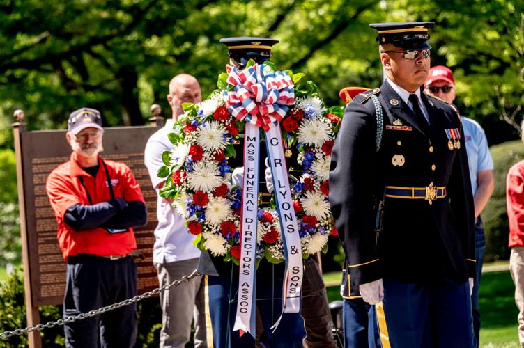Danvers funeral directors place wreath at Tomb of Unknown Soldier