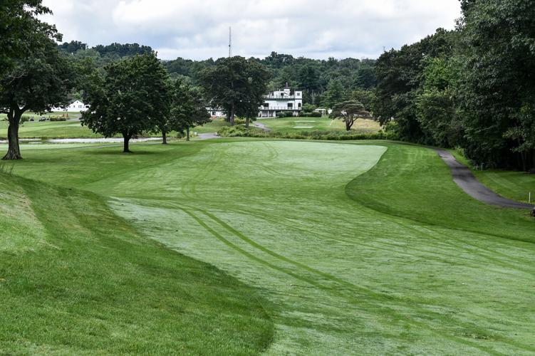 North Shore Dream 18, Hole No. 10 The par 4 tenth at Ferncroft Country