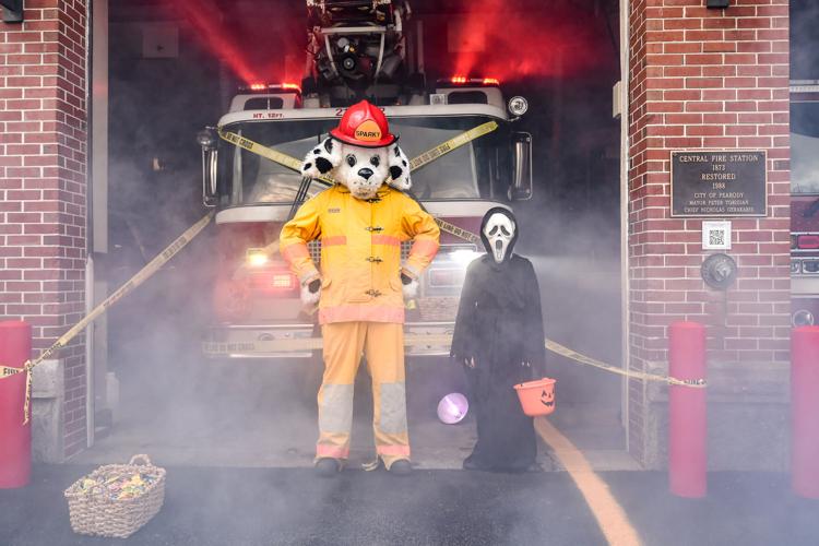 SLIDESHOW The annual 'Nightmare on Main Street' trickortreat event