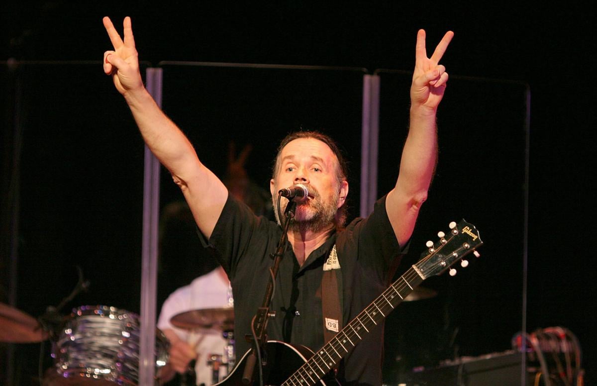 PHOTO SLIDESHOW"Boston" lead singer Brad Delp remembered Local News