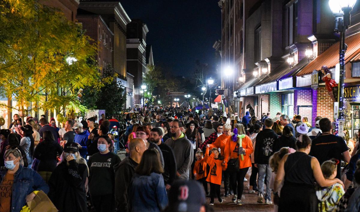 25th Annual Haunted Happenings parade