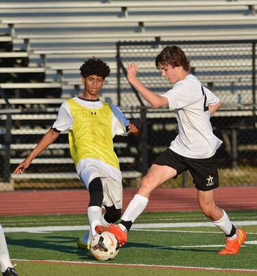 Salem boys soccer ready for playoff push this fall | Sports | salemnews.com