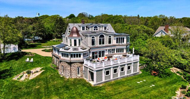Oceanfront stunner melds 19th century charm with 21st century sophistication - Vimarsana News