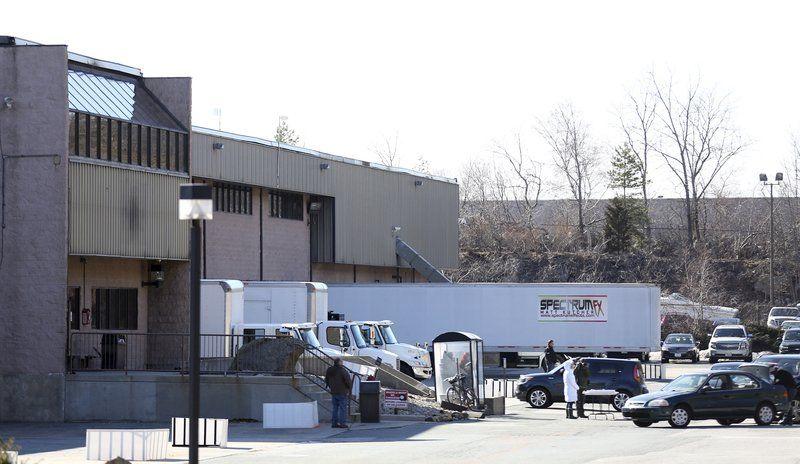Patriots Day Film Company Takes Over Peabody Warehouse Local News Salemnews Com