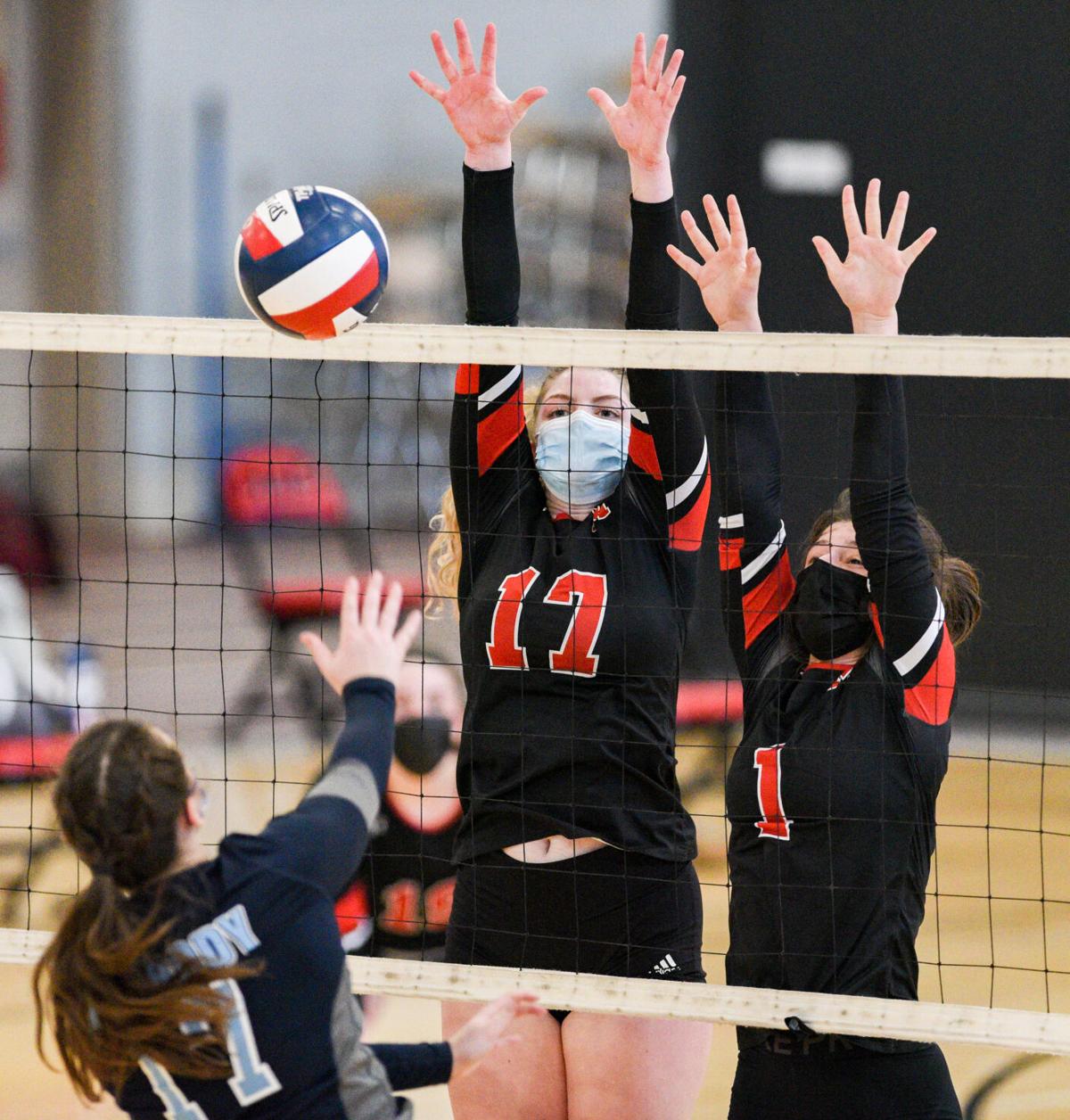 Peabody at Marblehead girls varsity volleyball match