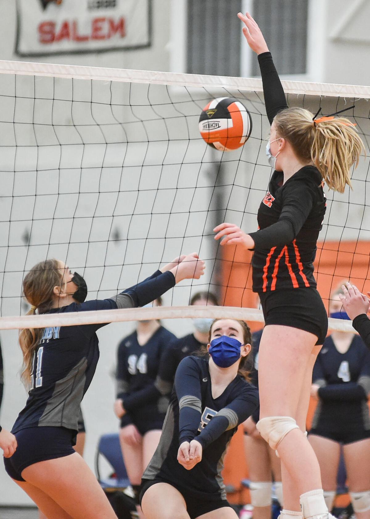 Peabody at Beverly girls varsity volleyball match