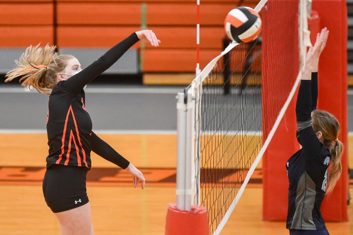 Peabody at Beverly girls varsity volleyball match