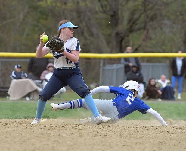 Third straight nohitter carries Peabody softball by Danvers Sports