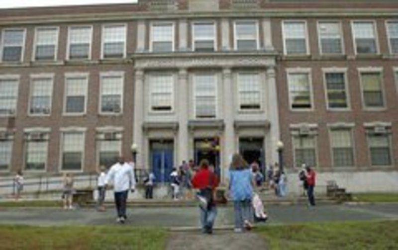 4 bidders seek to buy Briscoe Local News