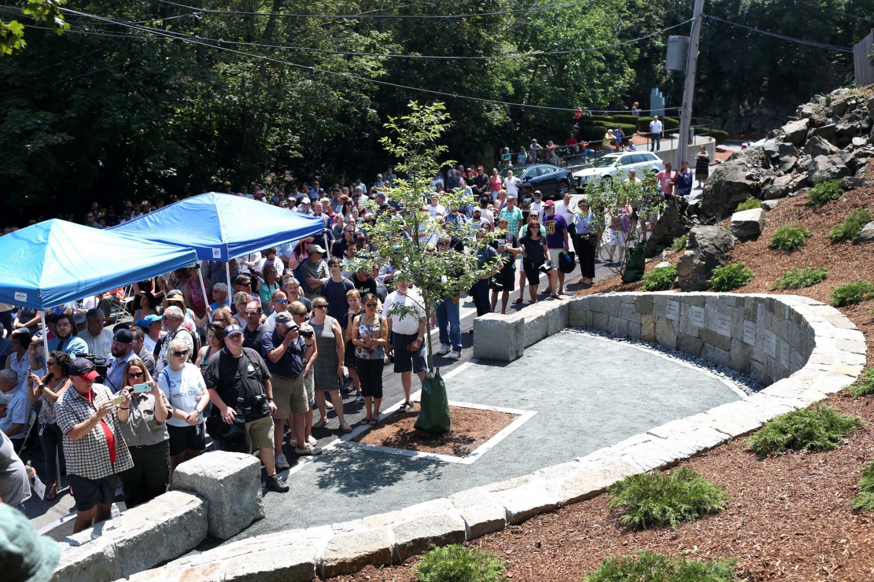 On 325th anniversary city dedicates Proctor s Ledge memorial to