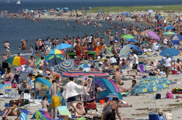 Trustees launch new Crane Beach parking sticker | Local ...