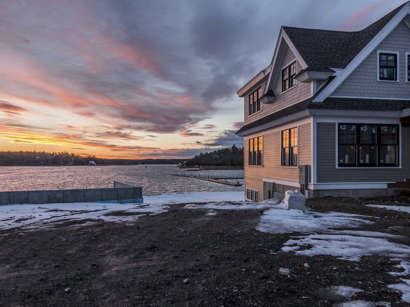 Brandnew construction comes to the shores of Cape Ann Homes