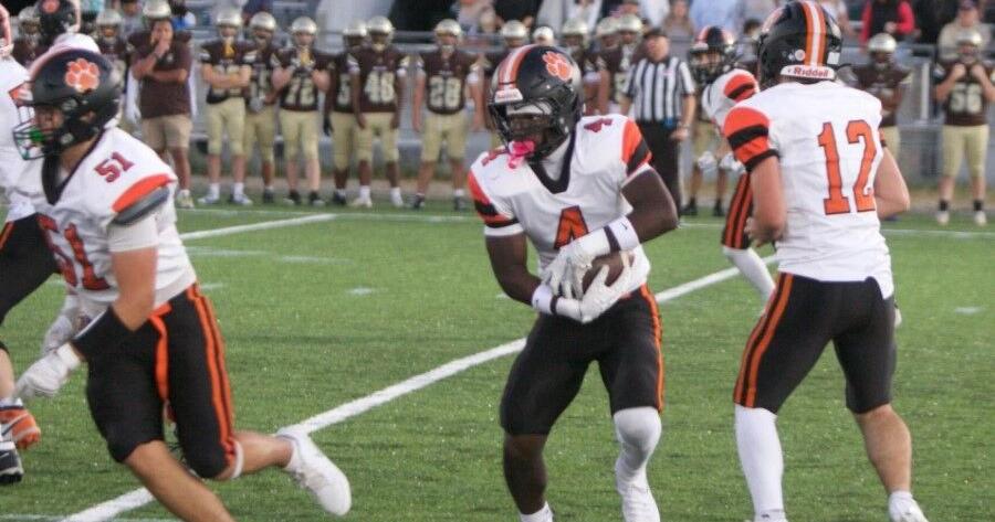 Panthers football falls flat in season opener at Haverhill