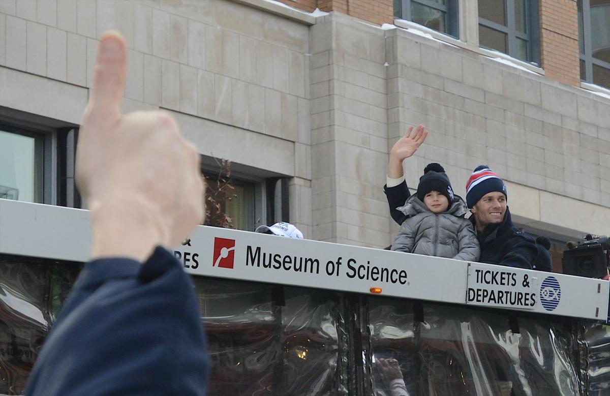Slideshow: Patriots victory parade | Gallery | salemnews.com