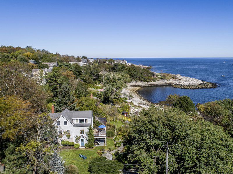Seaside Rockport 'cottage' offers views, invaluable