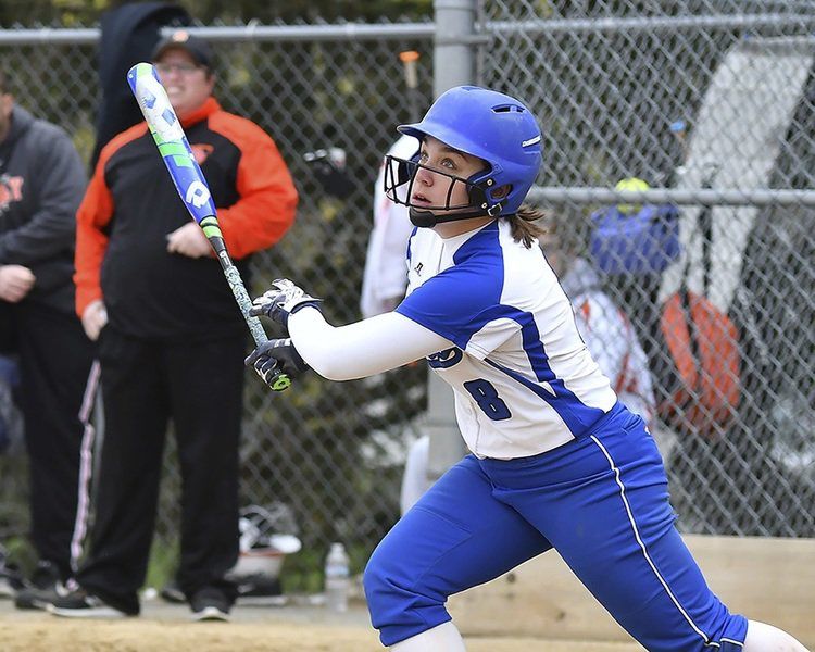 Danvers softball continues its fast start by knocking off Beverly