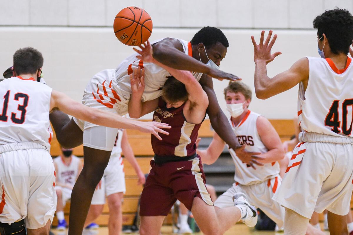 Newburyport at Ipswich boys varsity basketball game