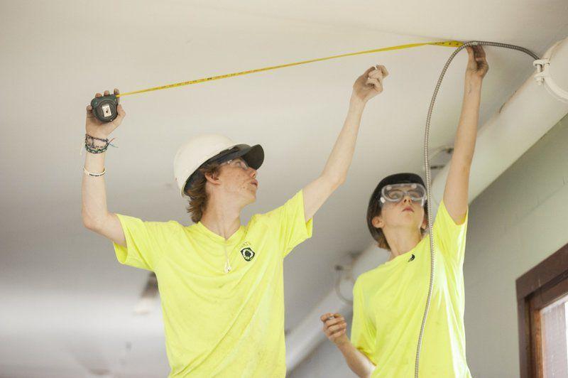Essex Tech Students Build Classrooms At Their School Local News