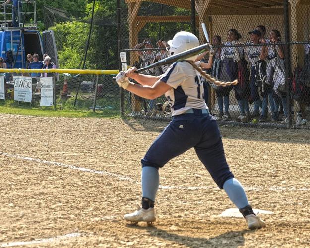 BO KNOWS Bettencourt mashes walkoff homer, sends Peabody softball