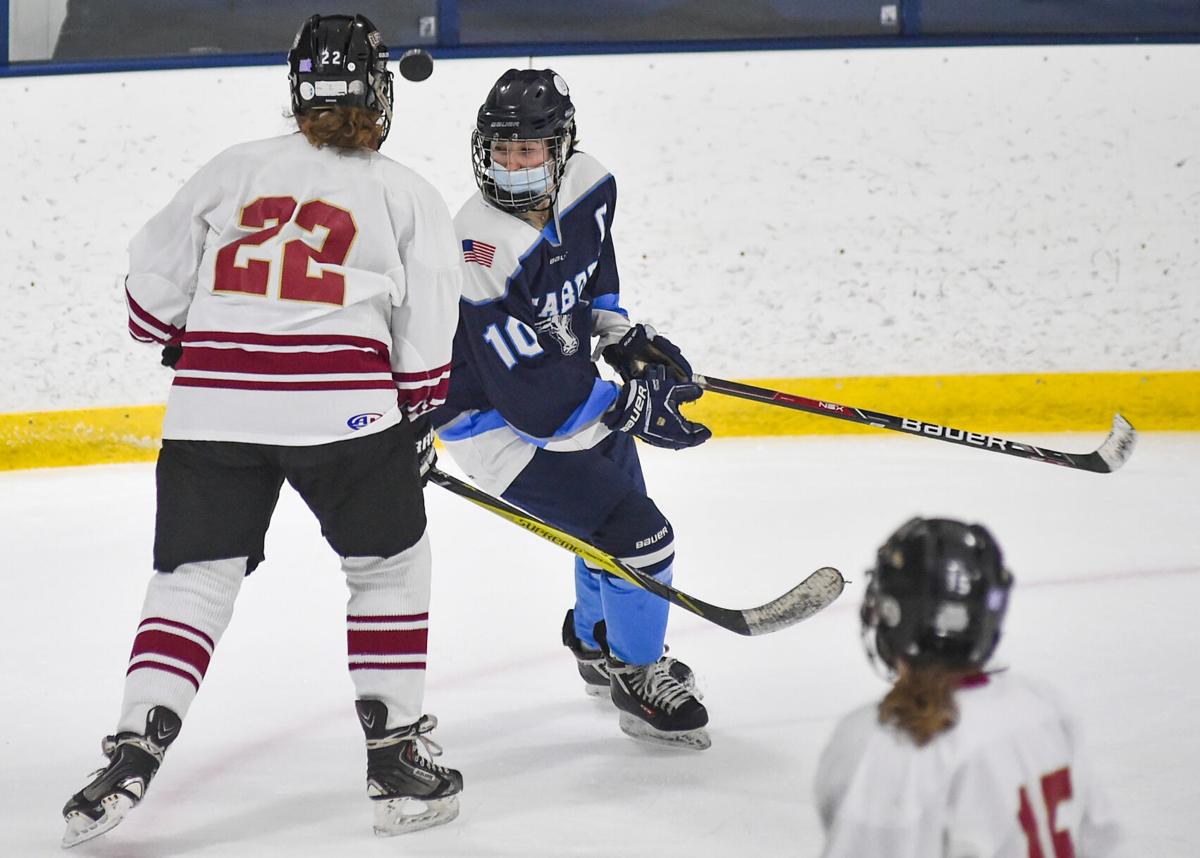 Peabody girls varsity hockey vs. Newburyport