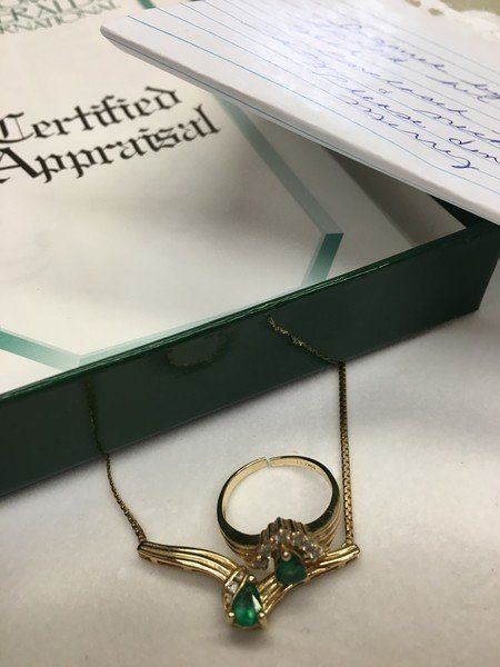 nødvendighed Uensartet Arbejdsgiver Donor drops watch, jewelry in Swampscott Salvation Army kettle | Local News  | salemnews.com