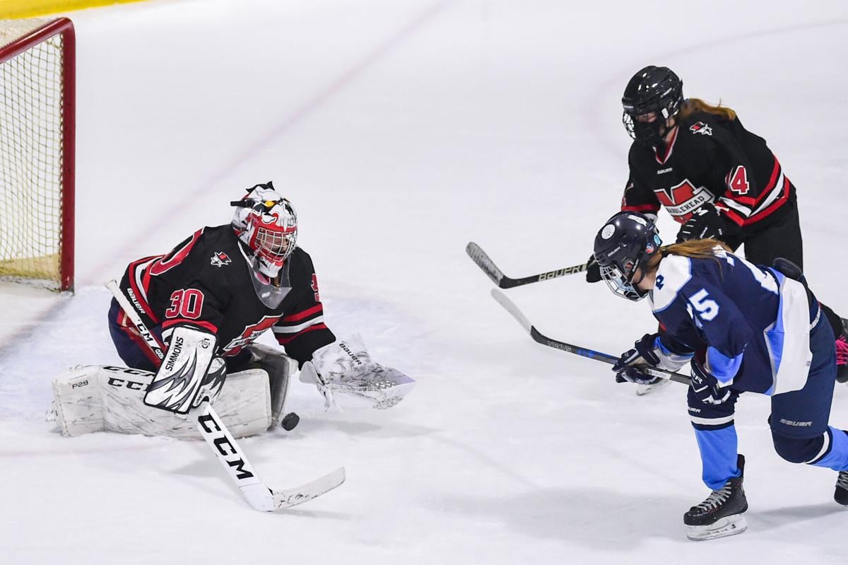 Marblehead at Peabody girls varsity hockey game