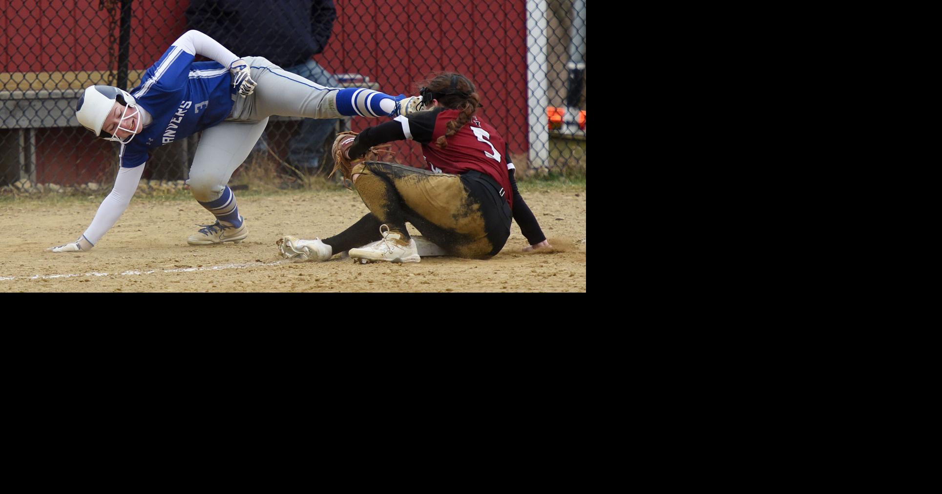 Danvers softball holds off Gloucester in windy, sloppy bout Sports