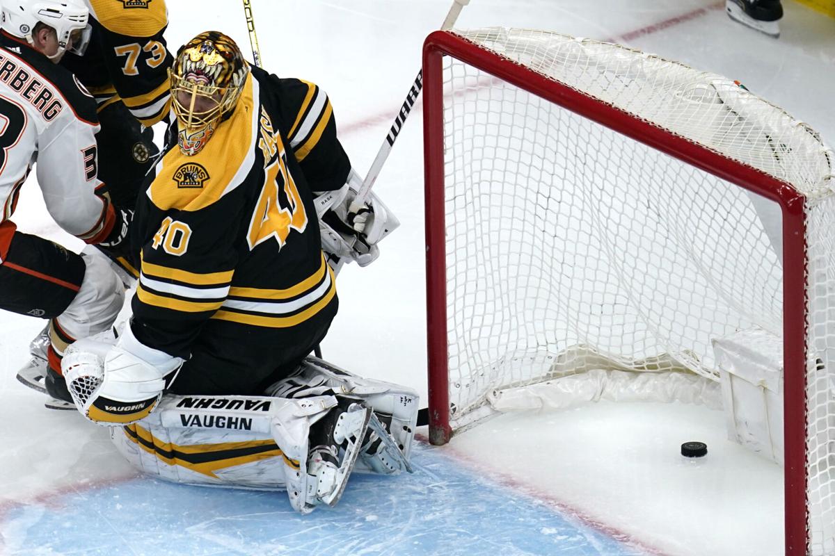 Tuukka Rask makes quick return to Bruins' crease