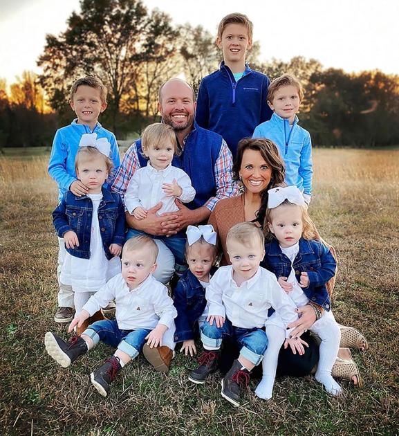 Sweet Home Sextuplets Renewed Free Share Sandmountainreporter Com The comedy sextuplets tells the story of alan, an expectant father who grew up believing he was an only child. sweet home sextuplets renewed free