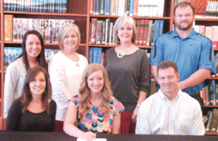 Hayes To Cheer For Snead State High Schools