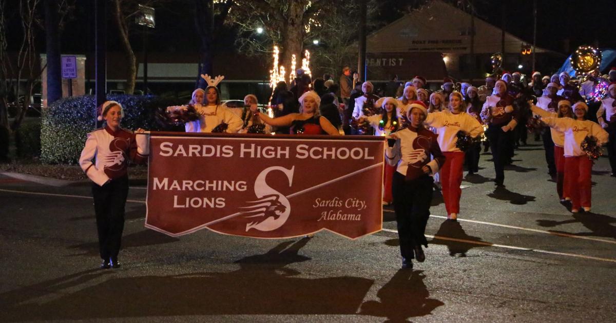 Scenes from the Boaz Christmas parade, Christmas Under the Stars Free